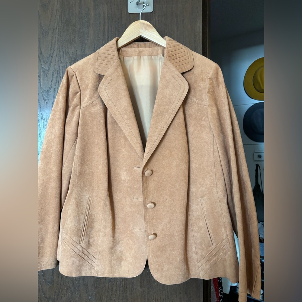 Vintage 70s brushed suede women’s blazer